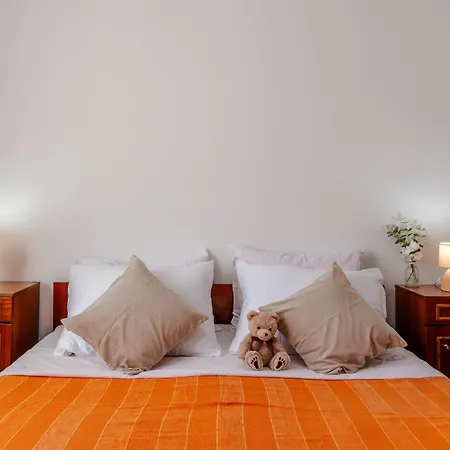 Floreani Apartment Vir