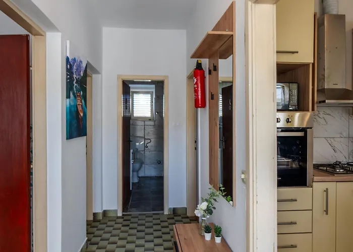 Apartment Floreani Vir